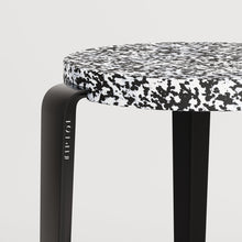 Charger l&#39;image dans la galerie, TIPTOE LOU Stools
